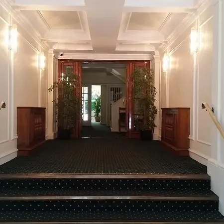 Pelham Court Apartments London Exterior photo